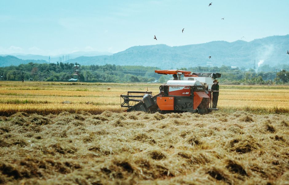 Farmers Adopting AI Faster Than Any Other Tech Farmers Adopting AI Faster Than Any Other Tech
