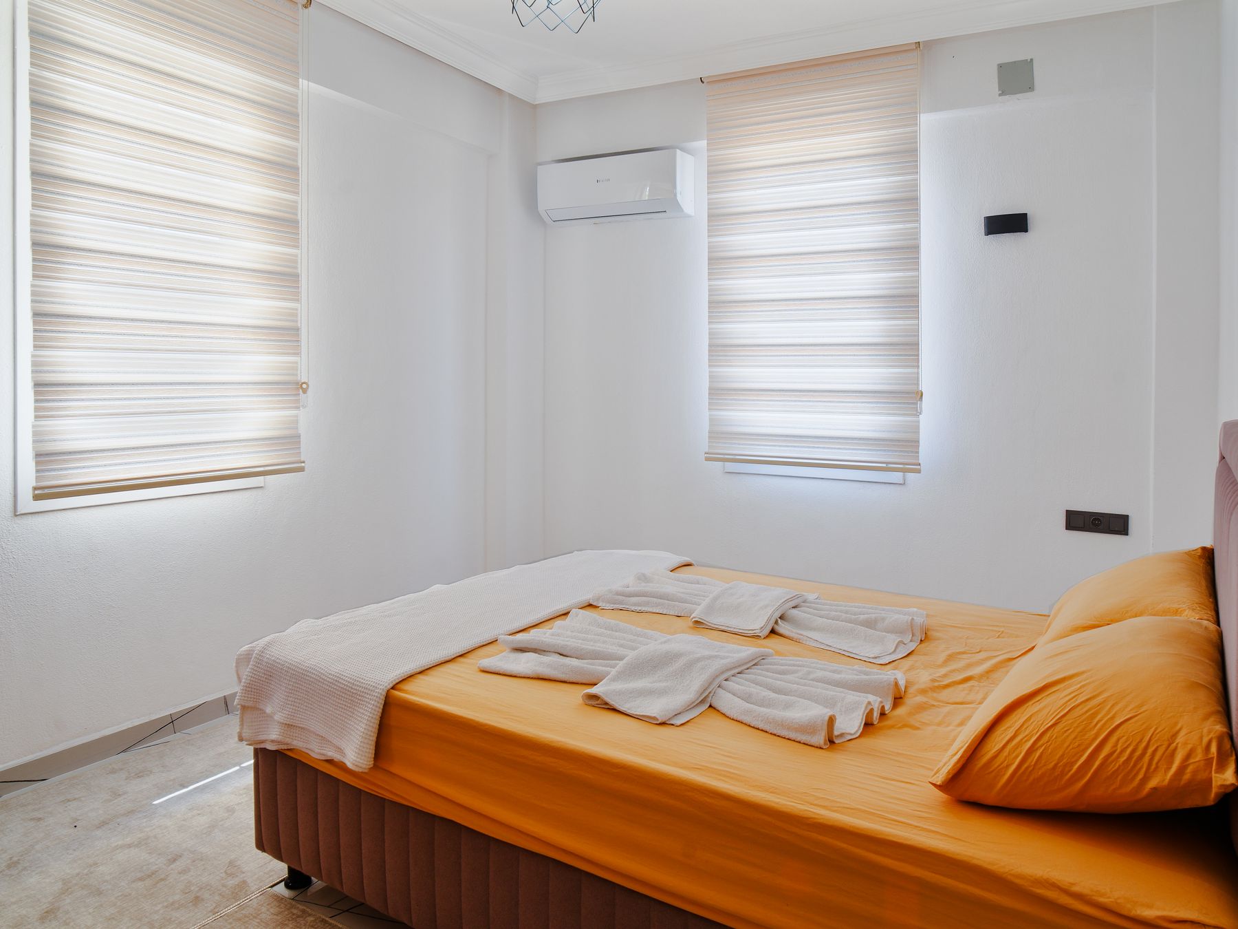 End of Tenancy Decorating in Woodside Park — woodwork brushed to a crisp, smooth line