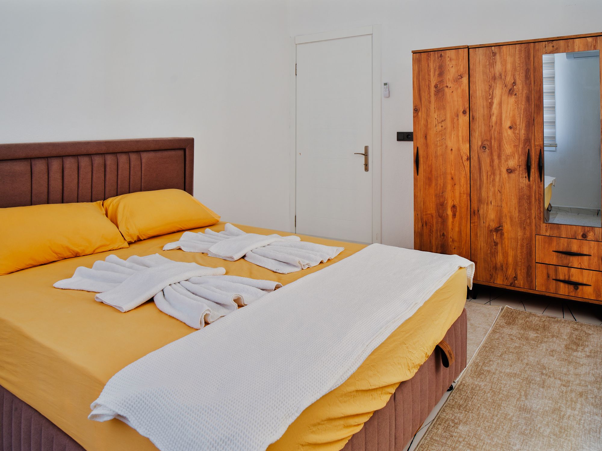 Student Removals in Lancaster Gate, Central London — student move with boxes and a van