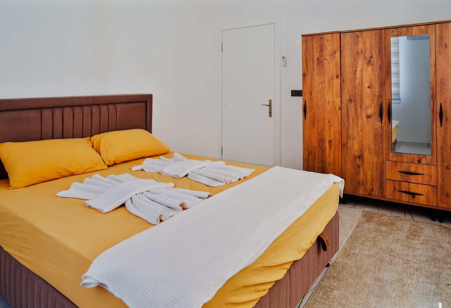 Bude — student move with boxes and a van