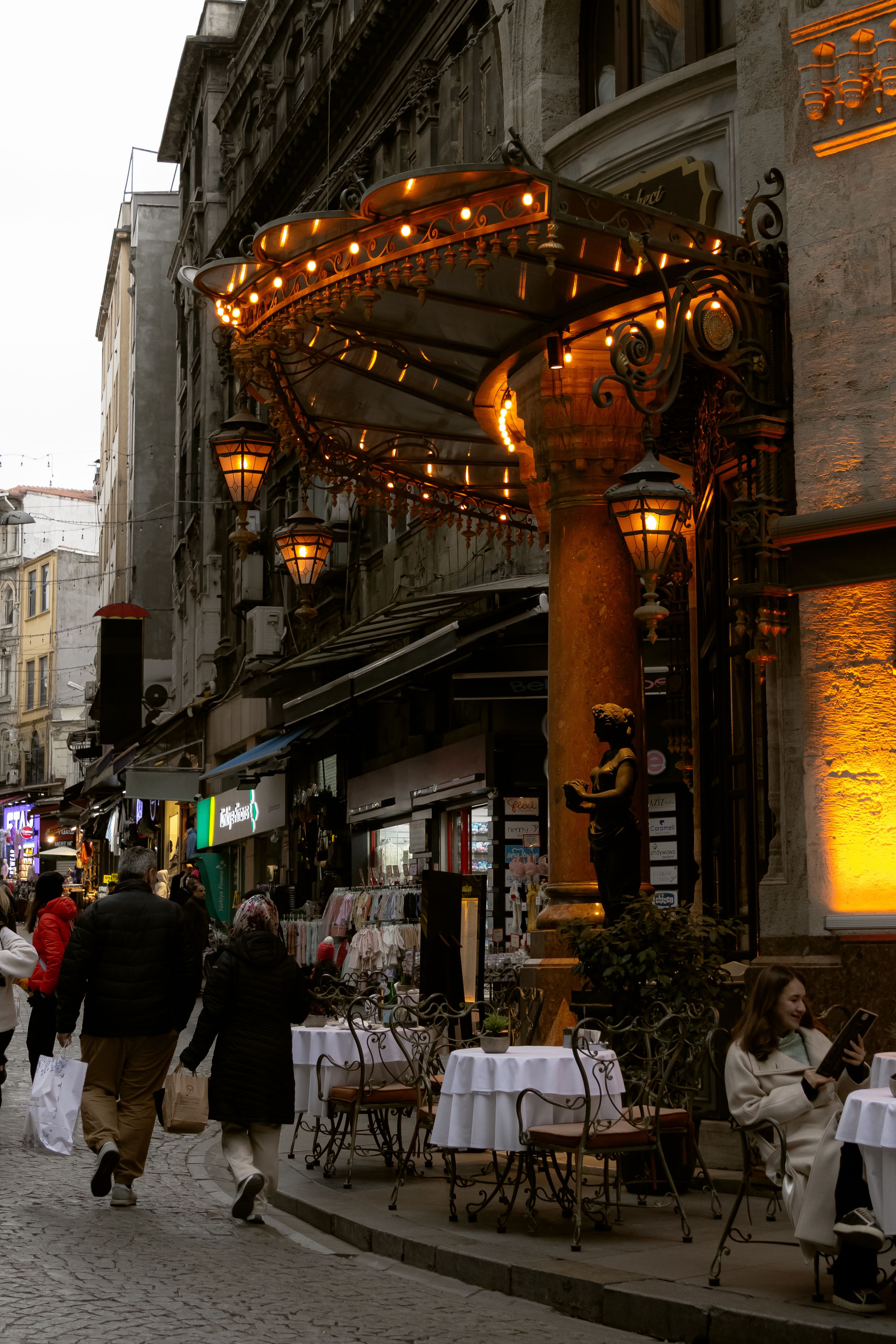 Bustling Street Scene in Istanbul with Café · Free Stock Photo