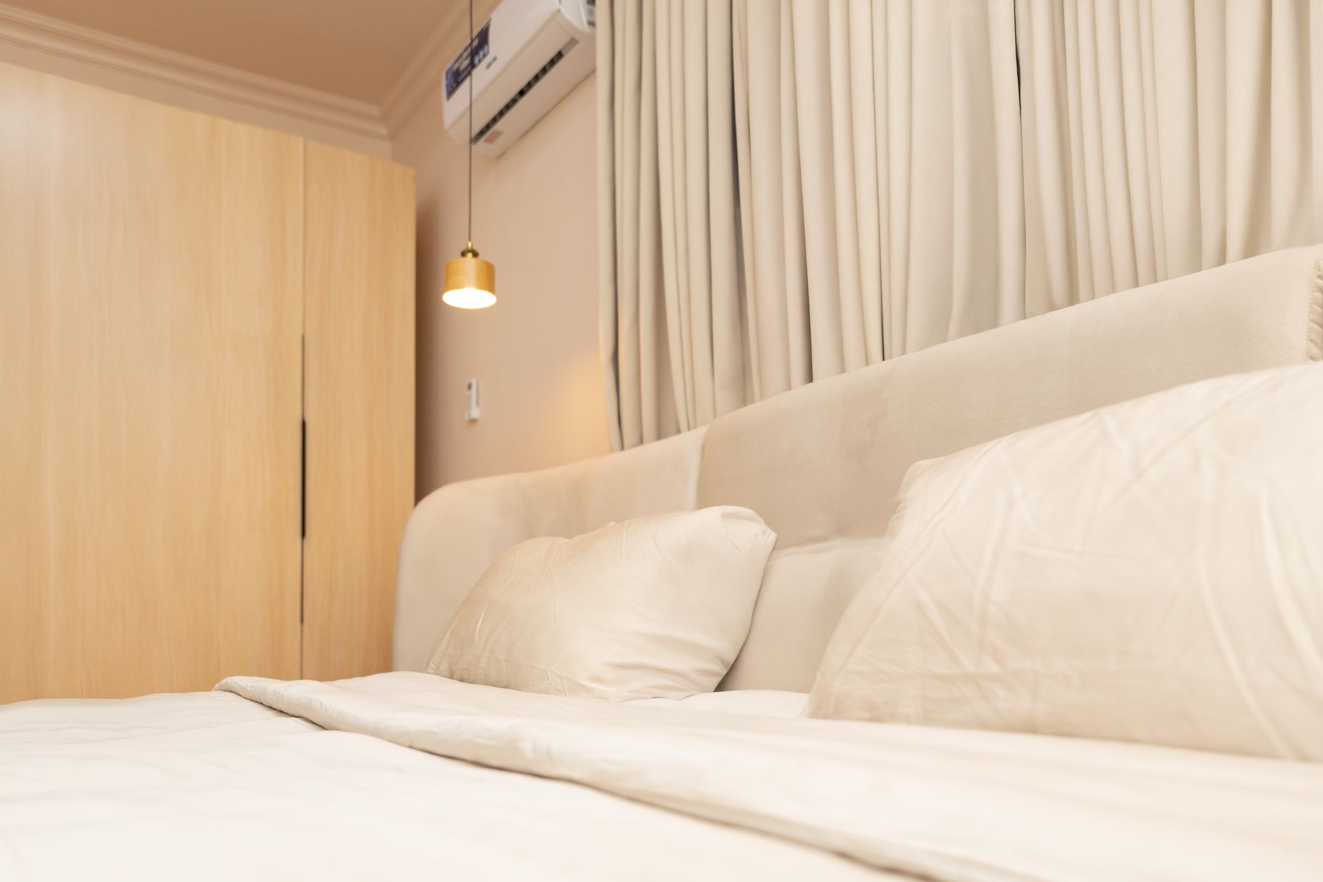 2 Bedroom Steals in LA: $1,299/month! 2 Bedroom Steals in LA: $1,299/month!