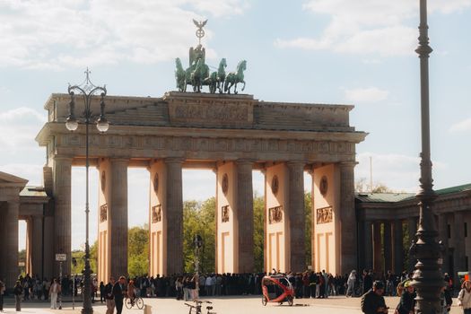 Kreuzberg food and street art walk — Berlin