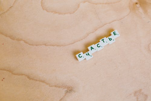 Foto De Peças Brancas De Scrabble