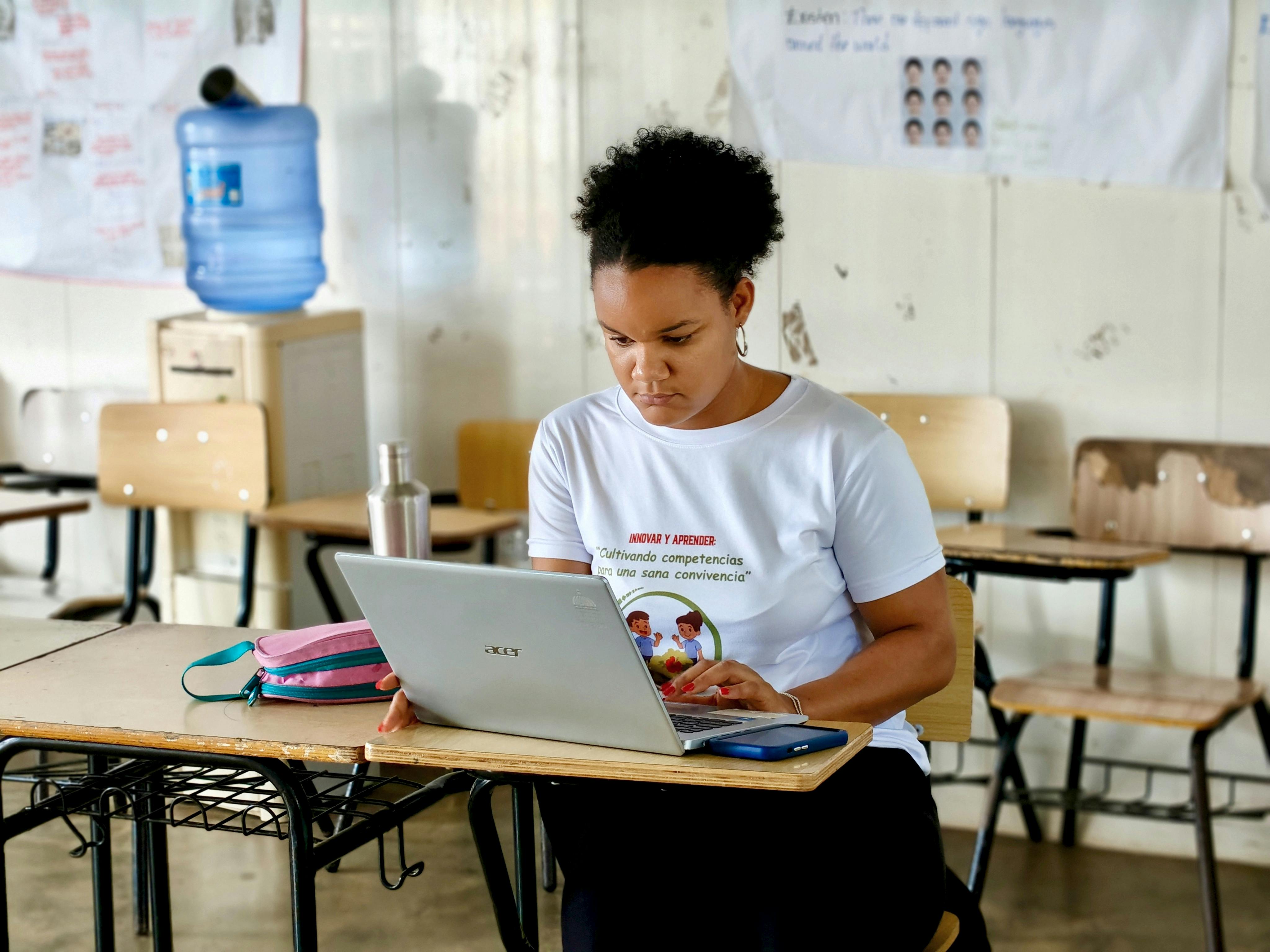 Education - K-12 - Apple Learning Coach — Photo by Joaquin Reyes Ramos on Pexels