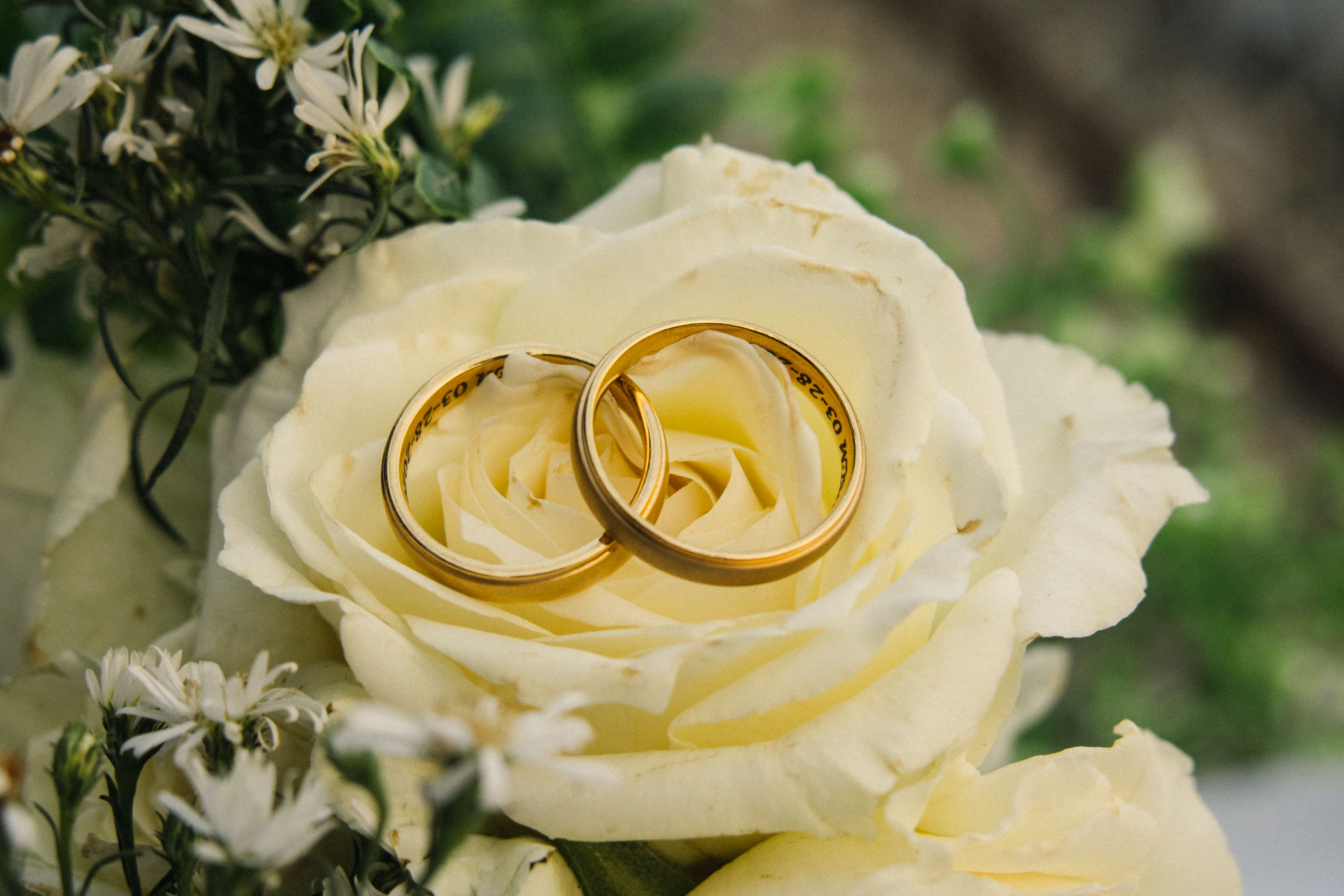 Golden wedding anniversary gifts for parents and grandparents