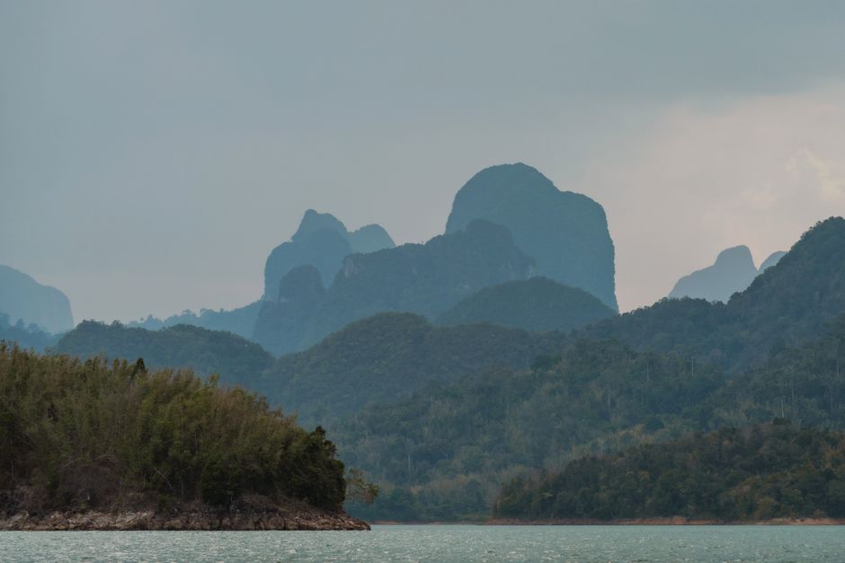Salaires en Thaïlande en 2026 : Guide Complet Régions et Secteurs