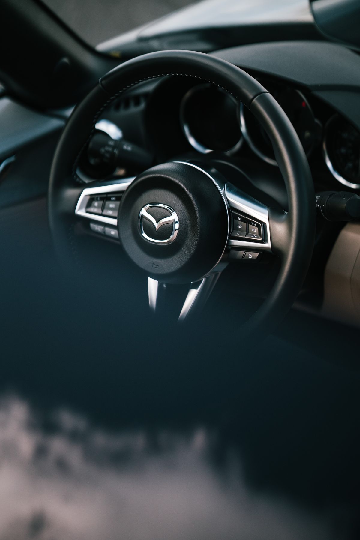 Volkswagen Golf R carbon steering wheel