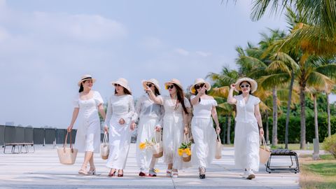 The all-white clothing rule and how it is enforced