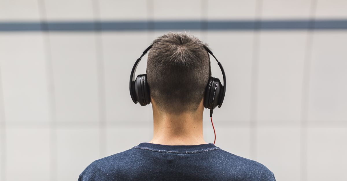 IELTS Listening: Section-by-Section Tips to Stop Losing Easy Marks