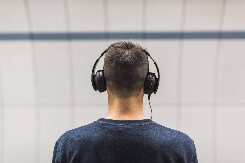 Hands free AI voice conversation