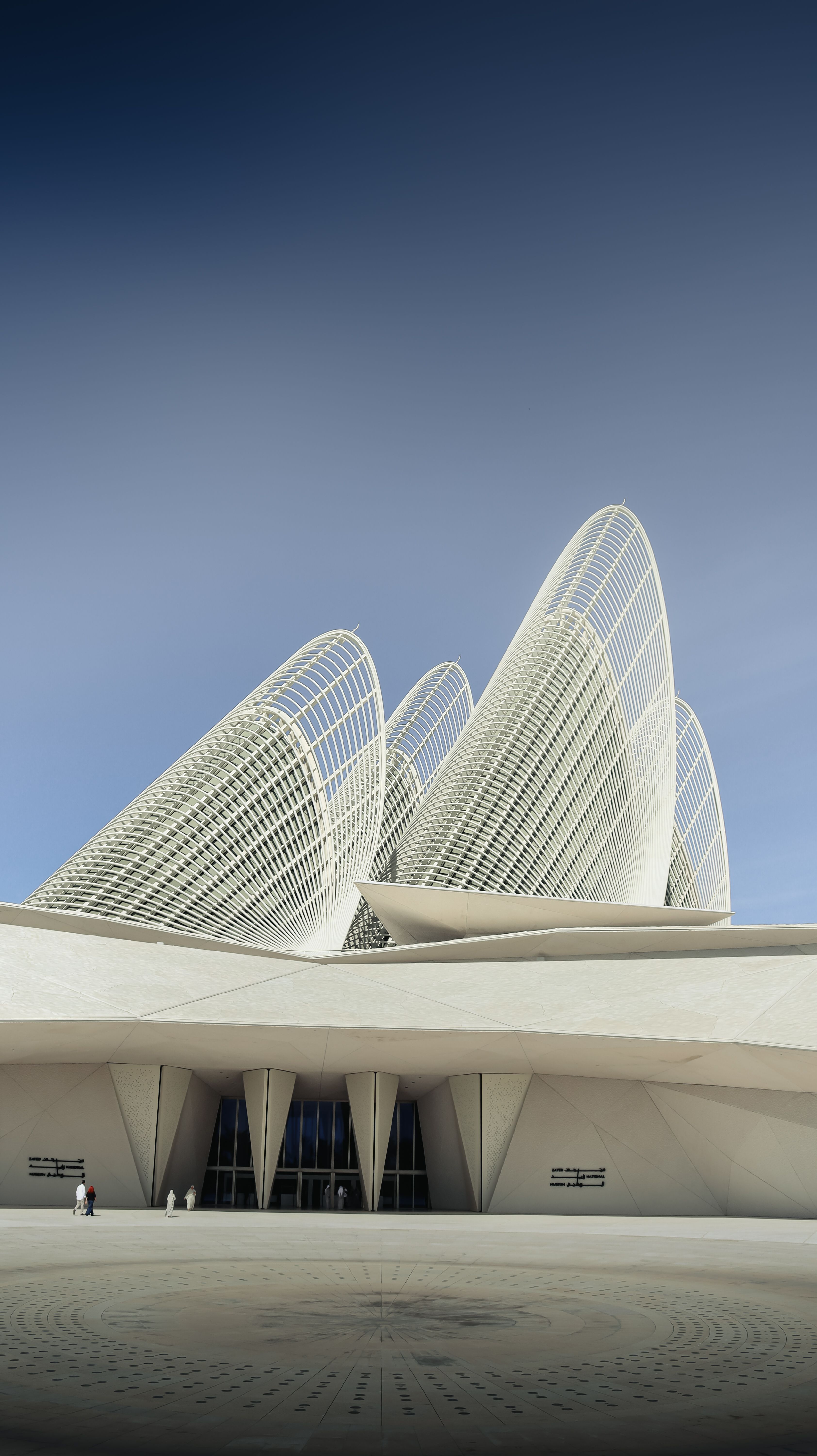 Iconic Architecture of Abu Dhabi: Louvre Museum Design · Free Stock Photo