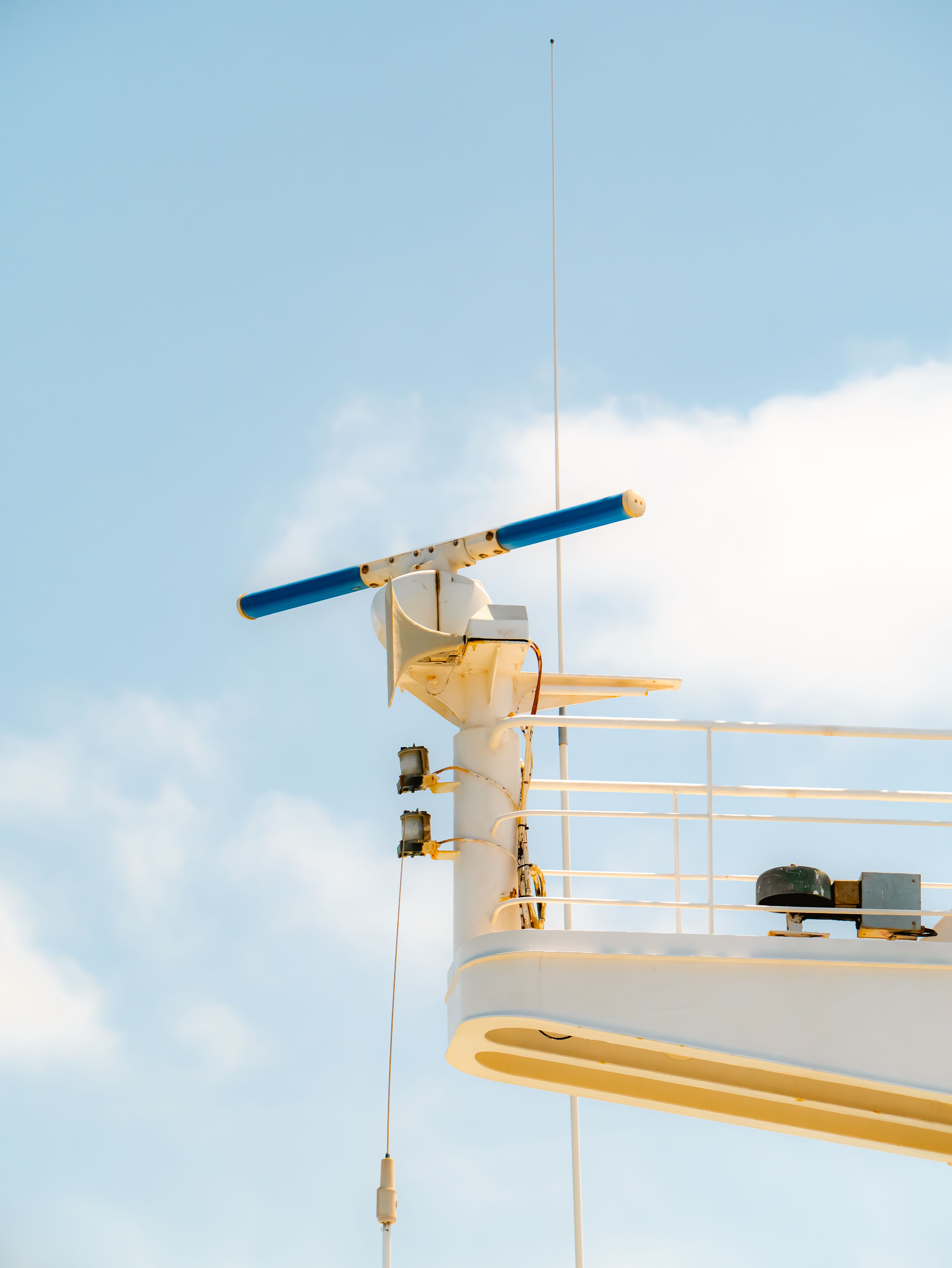 Modern Yacht Radar Against Clear Blue Sky · Free Stock Photo