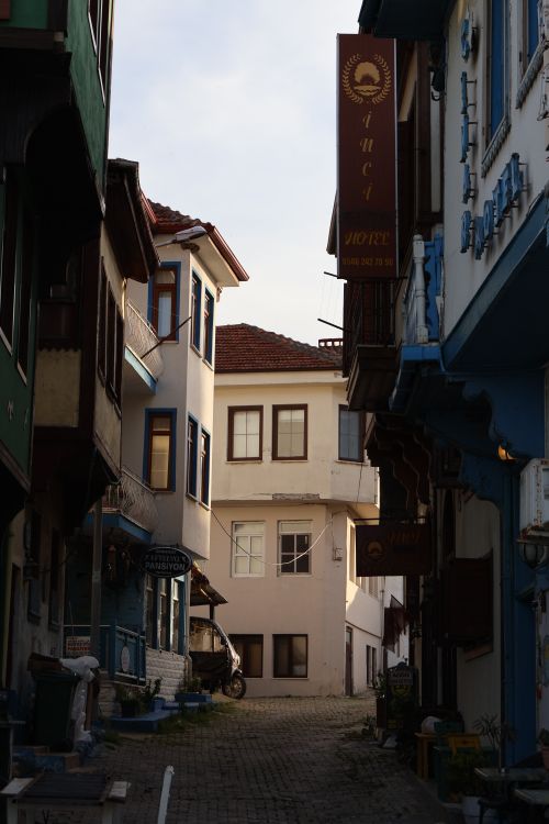 Free Discover the quaint architecture of Zeytinbağı, Bursa, captured in an enchanting alleyway view. Stock Photo
