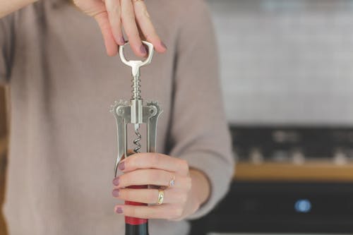 Gratis lagerfoto af hænder, indendørs, konceptuel