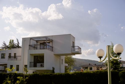 Free stock photo of blue sky, modern house, street lamp Stock Photo