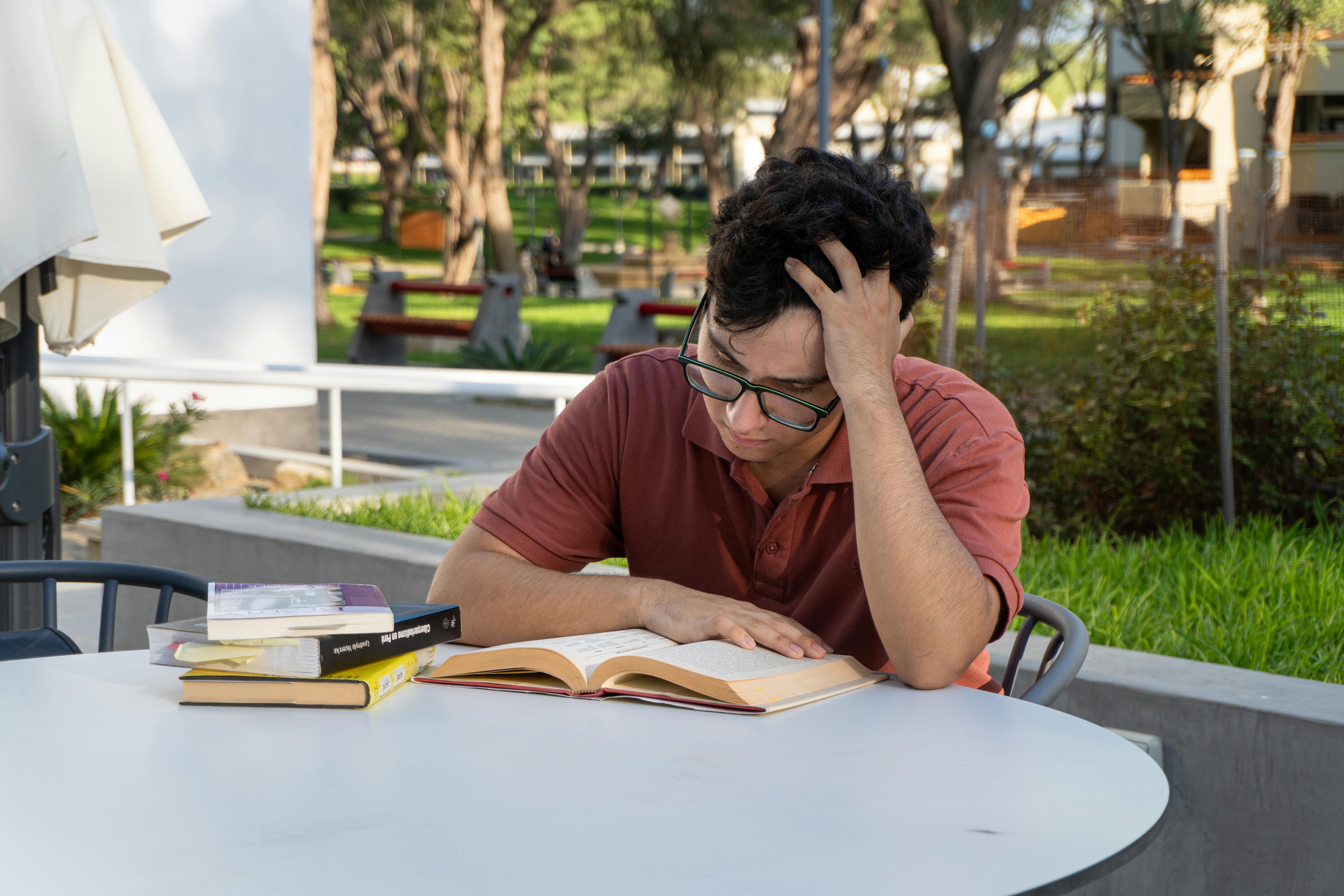 Correcting the Core: University General Education Requirements Need State Oversight — Photo by Manuel Camacho-Navarro on Pexe