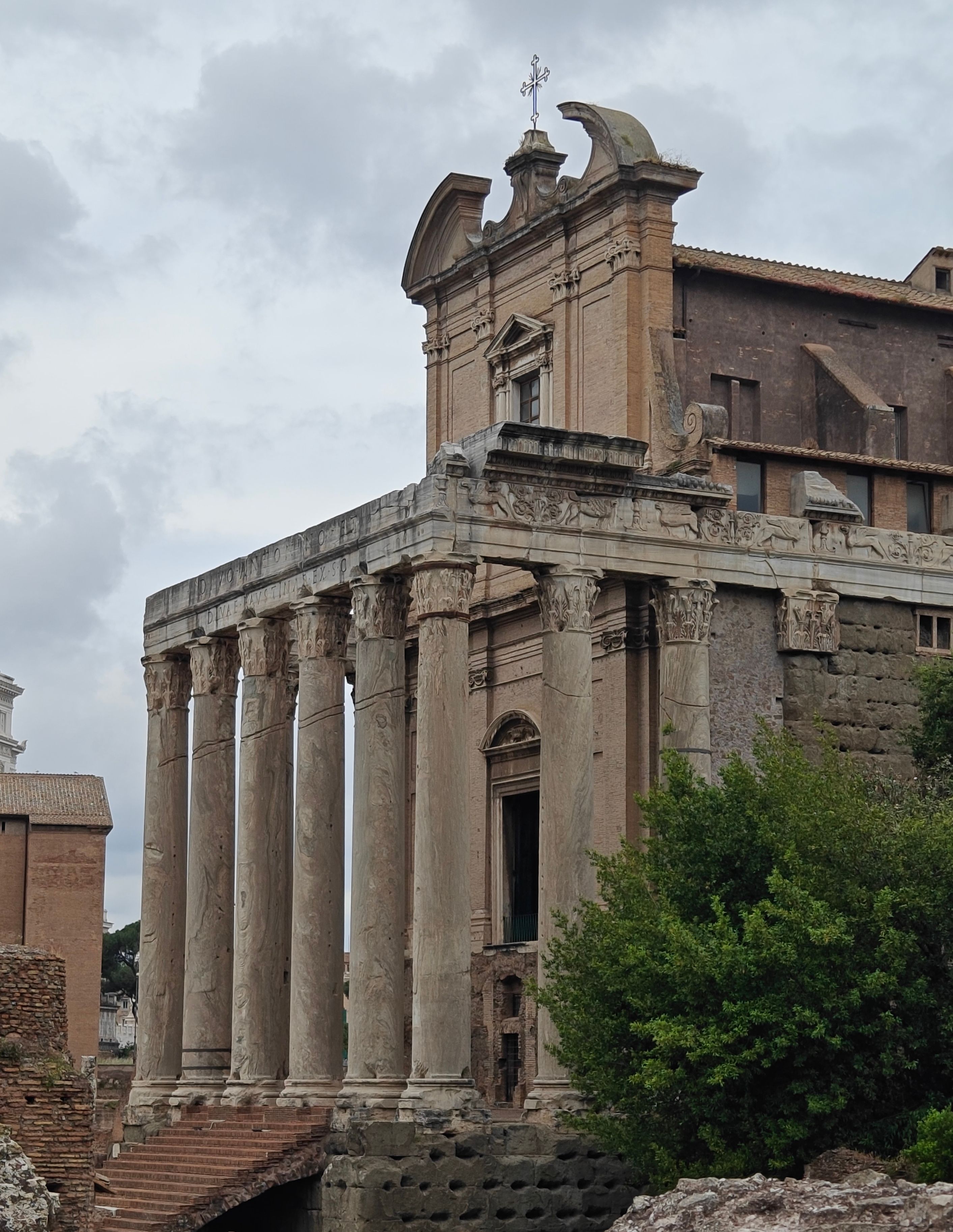 Templo Histórico En El Foro Romano, Roma, Italia · Foto de stock gratuita
