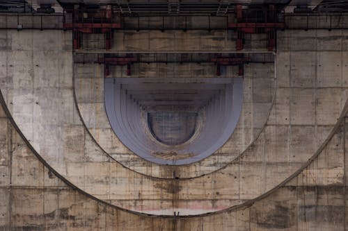 Tunnel in Shape of Round 