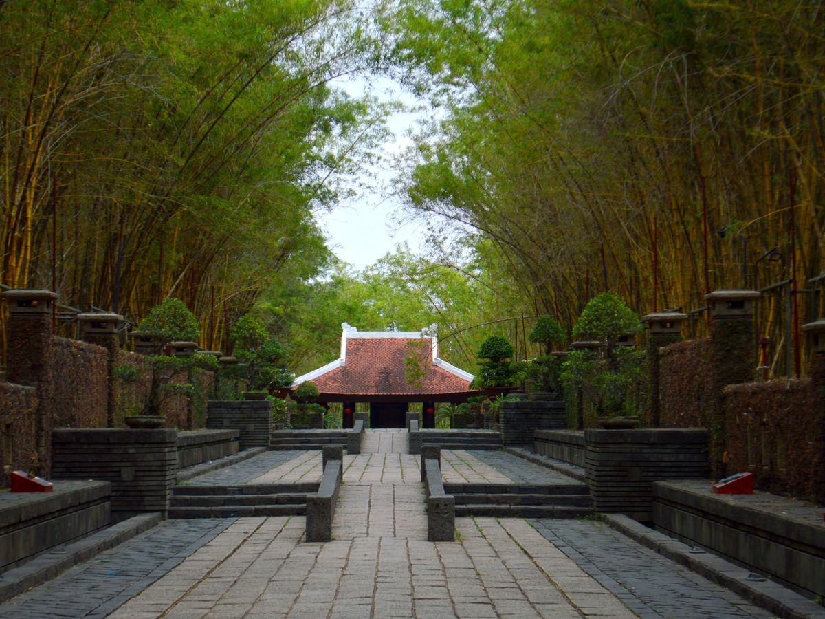 8 Day 'In Love' From Silent Heartache to Sacred Love Haven, Bali 1