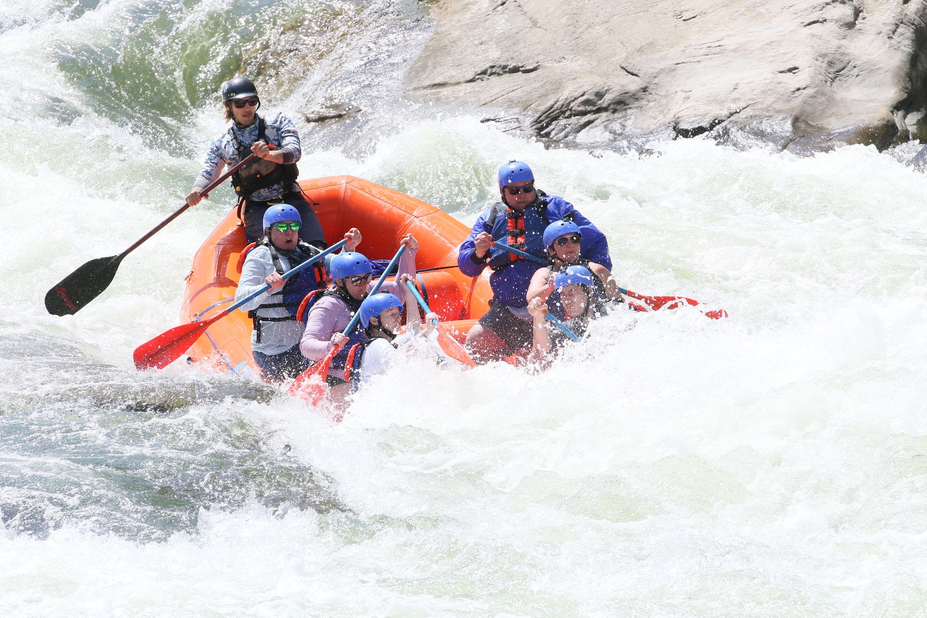 Anatomi Jalur Rafting Ciwidey: Dari Grade Jeram hingga Titik Paling Ekstrem - ciwidey rafting Anatomi Jalur Rafting Ciwidey: Dari Grade Jeram hingga Titik Paling Ekstrem - ciwidey rafting