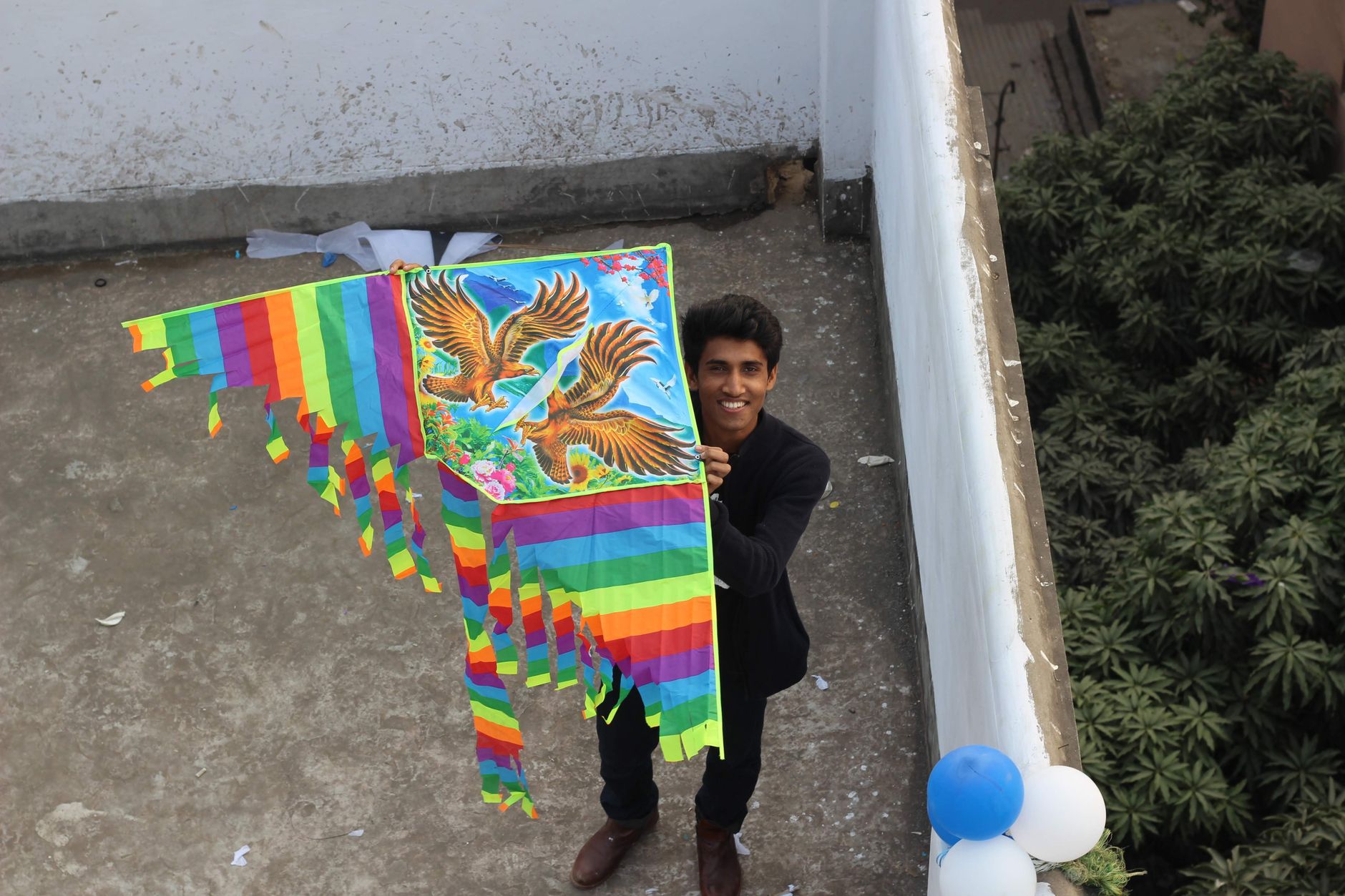 Featured image for the article: Urdu Bazar terraces mark Independence Day with kites and carrom
