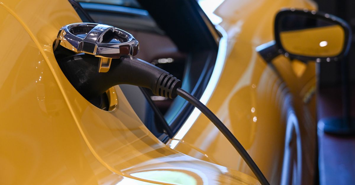 Lestido lidera la expansión de vehículos híbridos y eléctricos en Uruguay con visión sostenible