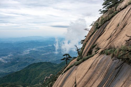 Free Breathtaking view of rocky cliffs and misty valleys at Mount Huangshan, China. Stock Photo