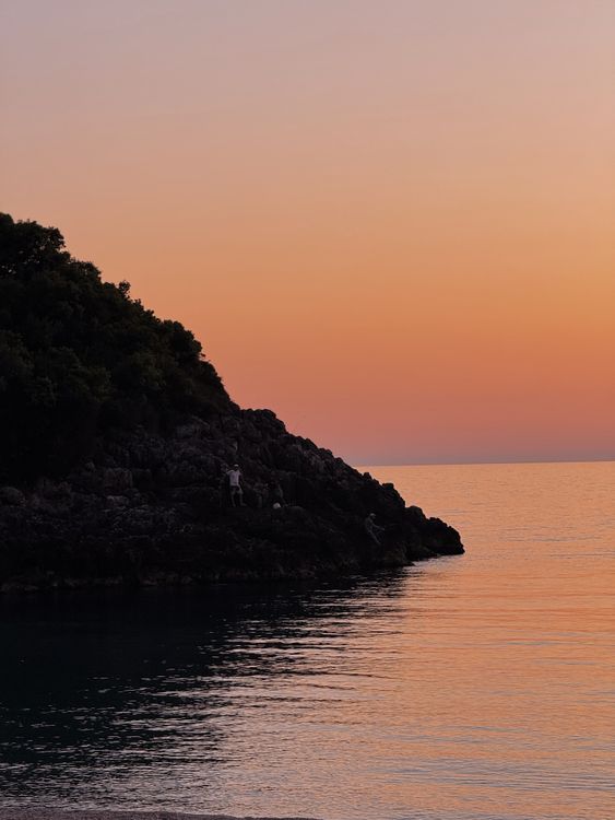 serene-vlor-county-sunset-over-ionian-sea-free-stock-photo
