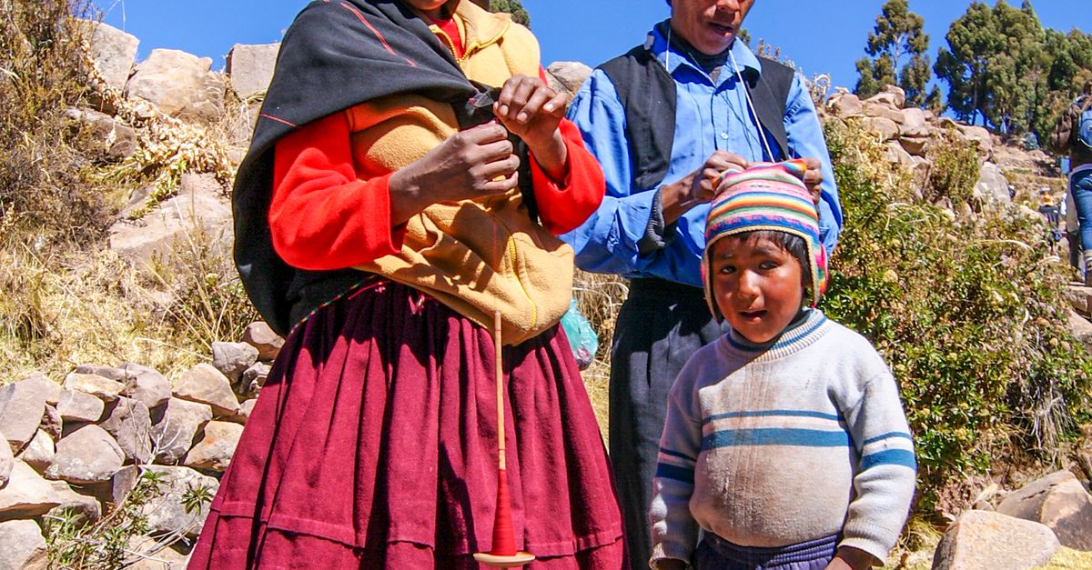 Desarrollo industrial y desplazamiento humano: análisis de ocho comunidades Desarrollo industrial y desplazamiento humano: análisis de ocho comunidades