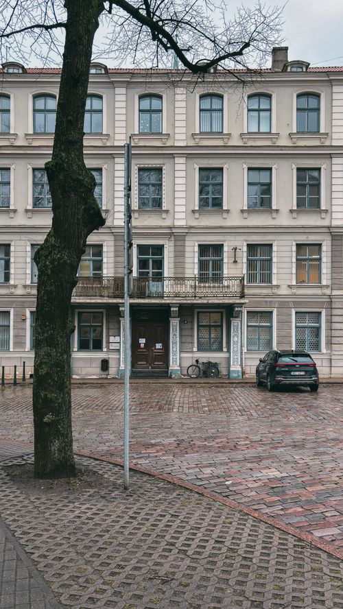 Free A classic European facade in Riga, Latvia, seen on a cloudy day showcasing historic architecture. Stock Photo