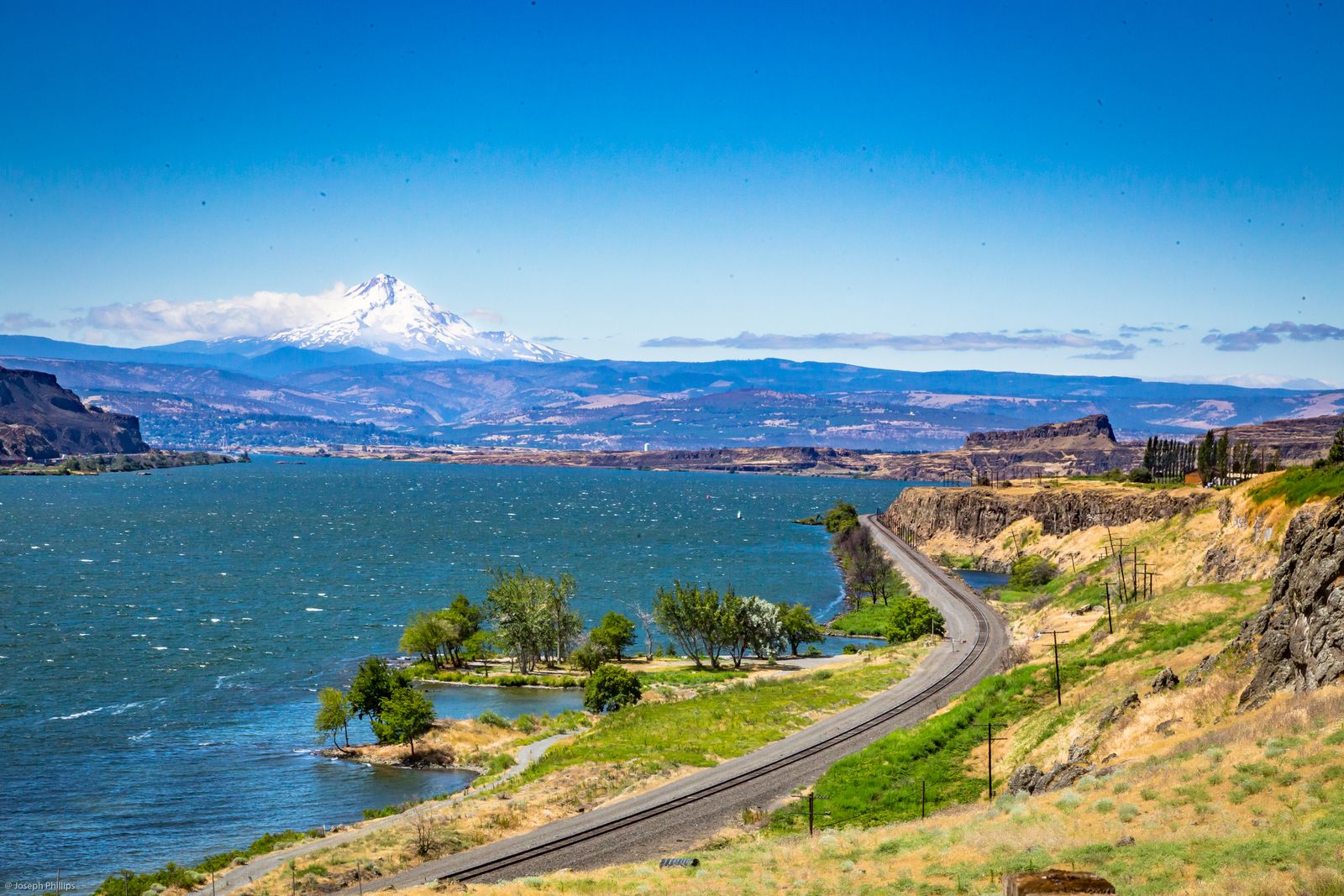 The Columbia River with Mount Hood beyond, seen from near Hood River