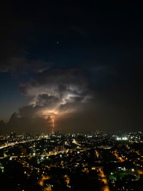 Безкоштовне стокове фото на тему «Буря, вечір, горизонт»