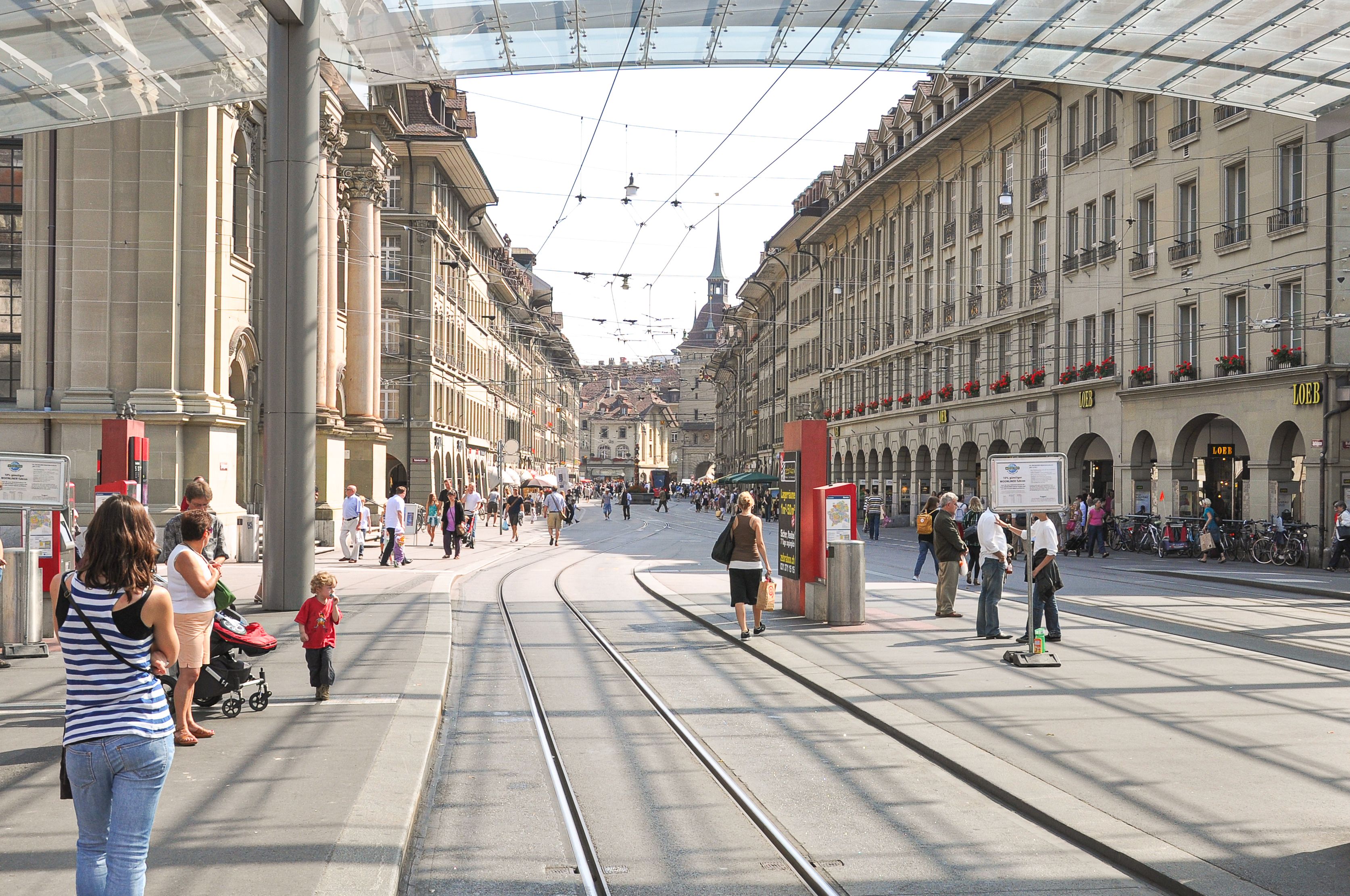 Switzerland to vote on plan to cap population at 10 million