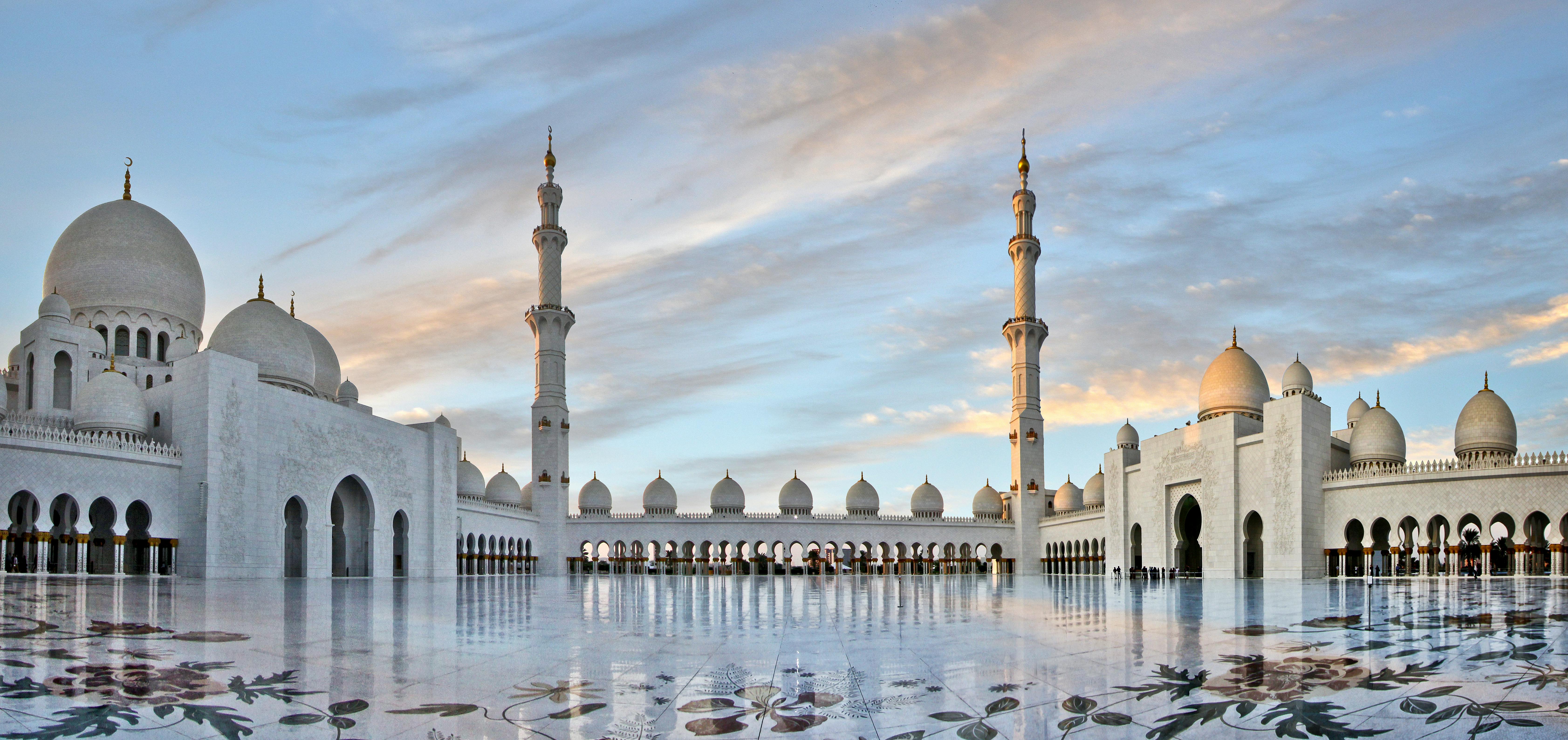 UAE Eid Al Adha Fashion Trends Pivot Toward Modest Luxury and Breathable Fabrics