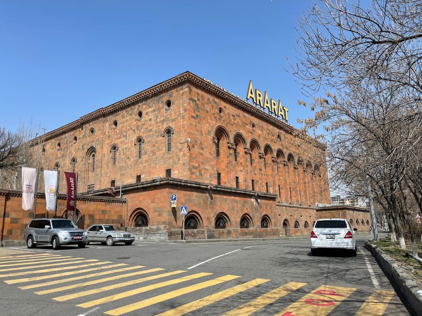 Armenia Votes as Russia Warns Against Pro-European Shift