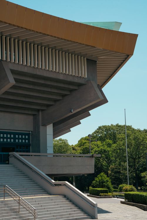 Modern Architectural Building with Geometric Design · Free Stock Photo