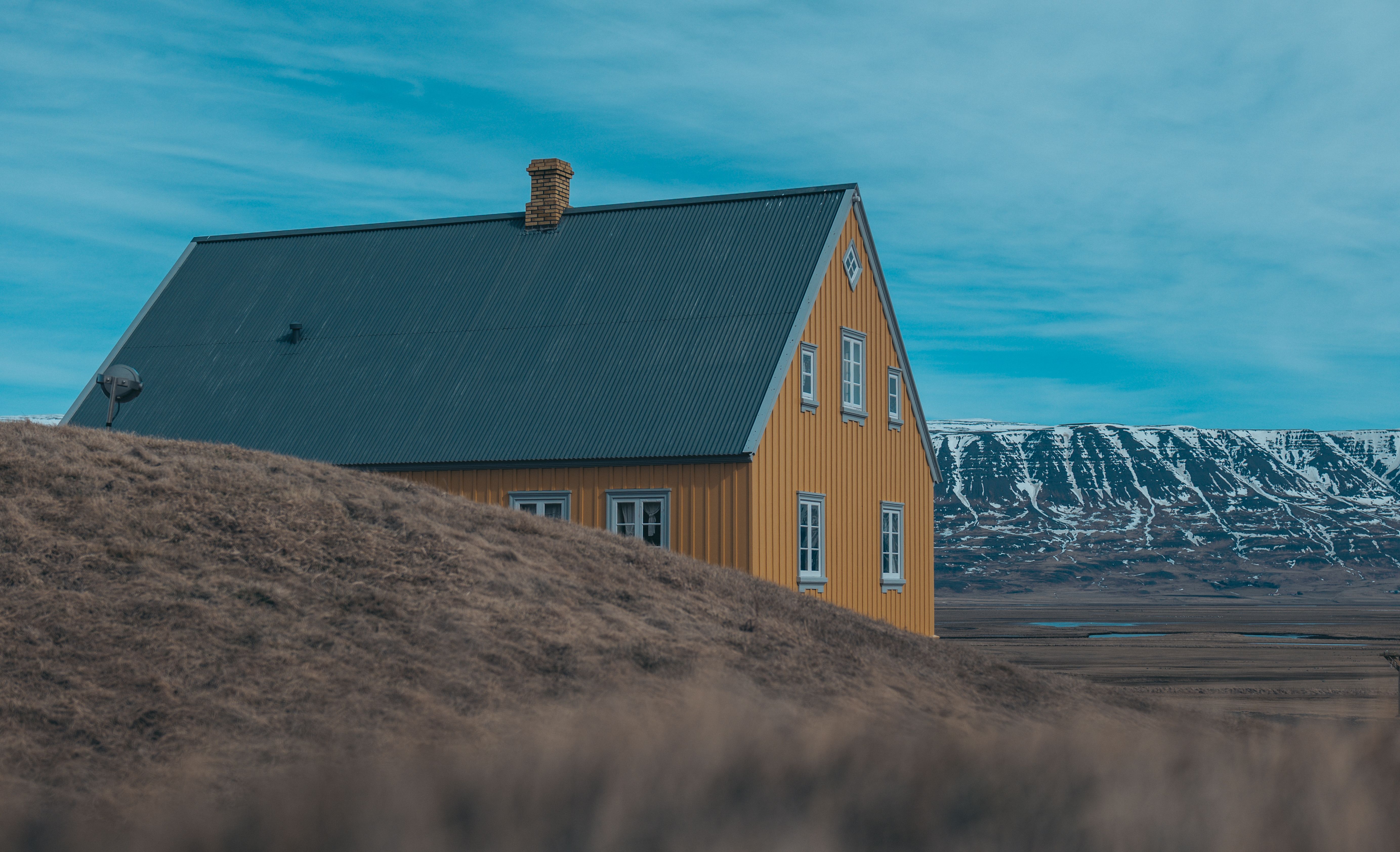 mortgage rates, refinancing, home loan, interest rates, mortgage calculator, first-time homebuyer, credit score, loan options