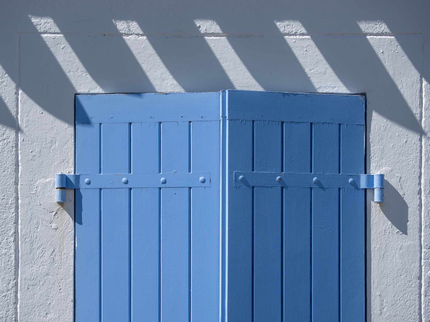Masonry and Render Painting in Bexley — woodwork brushed to a crisp, smooth line