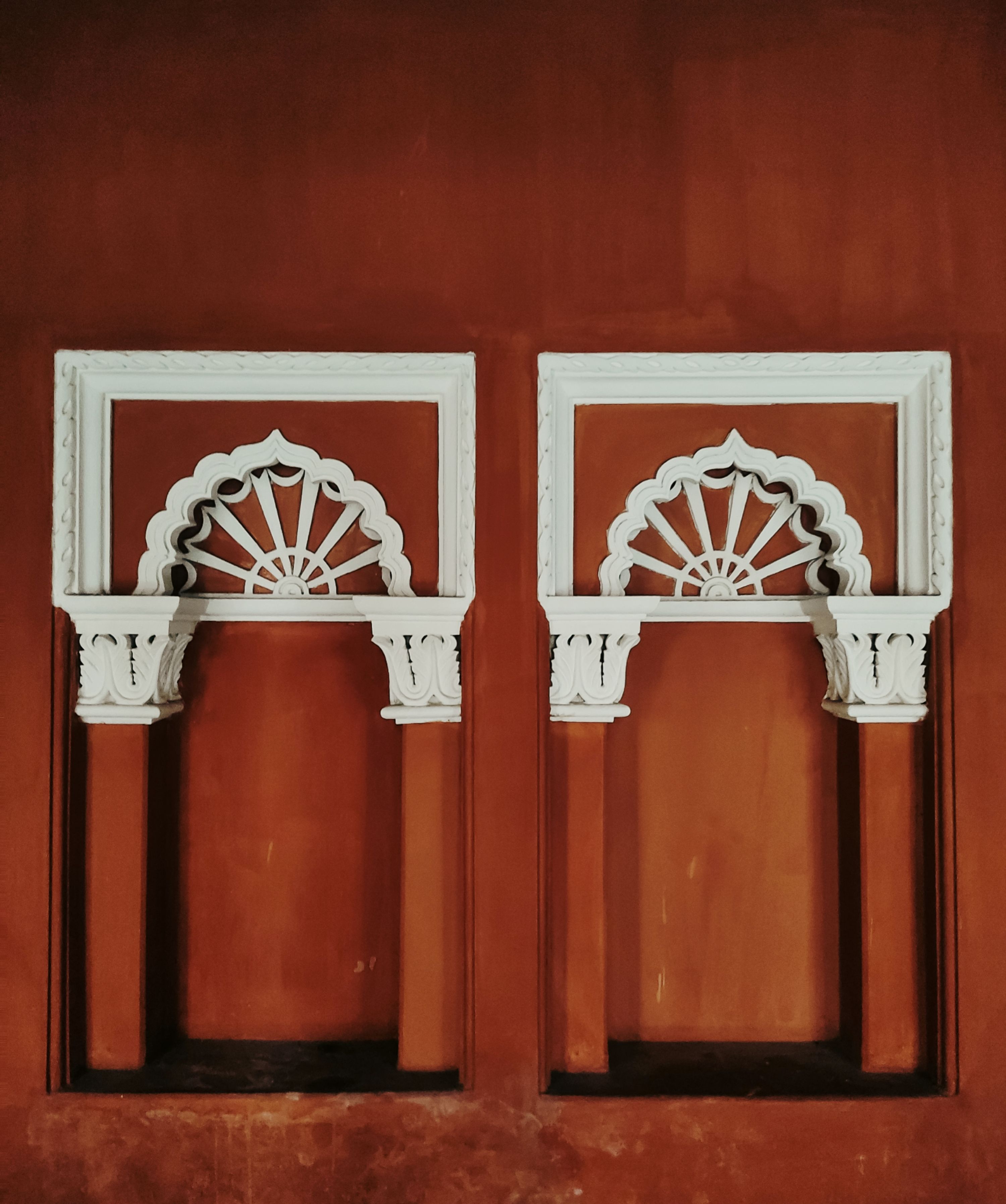 Elegant Indian Architectural Window Design · Free Stock Photo