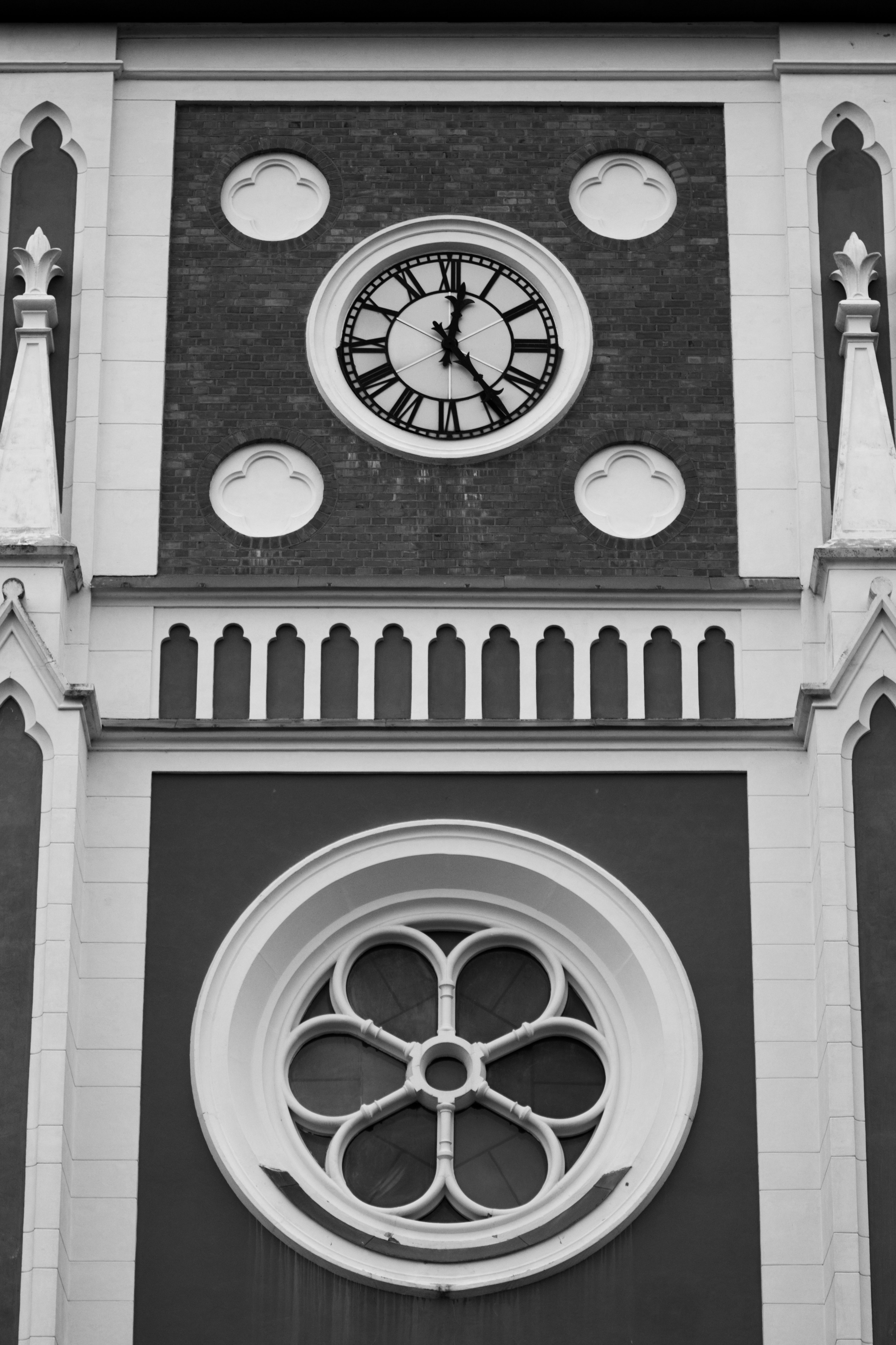 Gothic Clock Tower Facade in Black and White · Free Stock Photo
