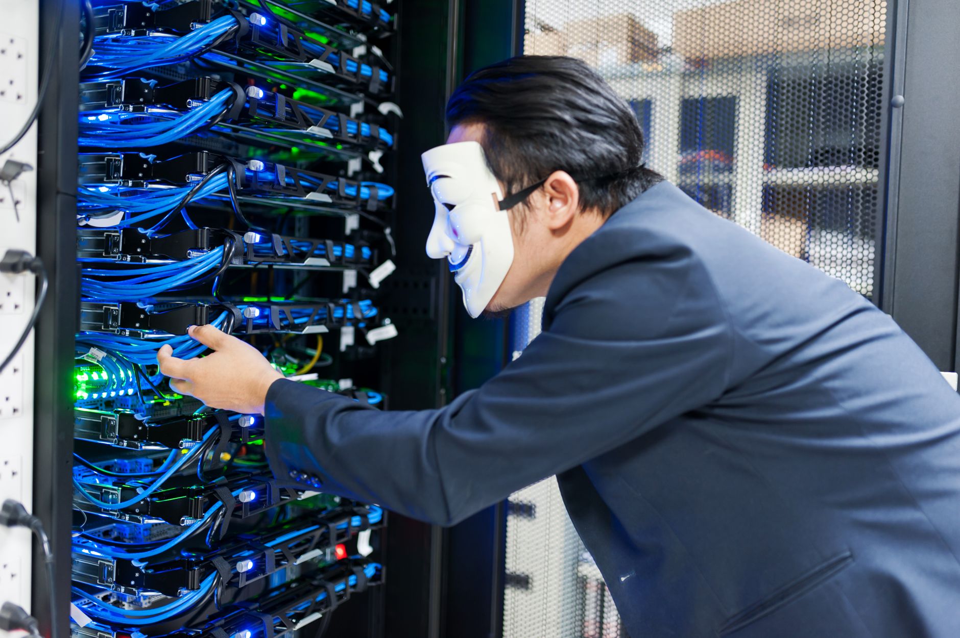 Post-quantum encryption for secure data architectures blog cover image