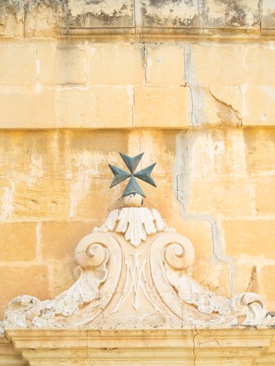 Maltese cross crafts