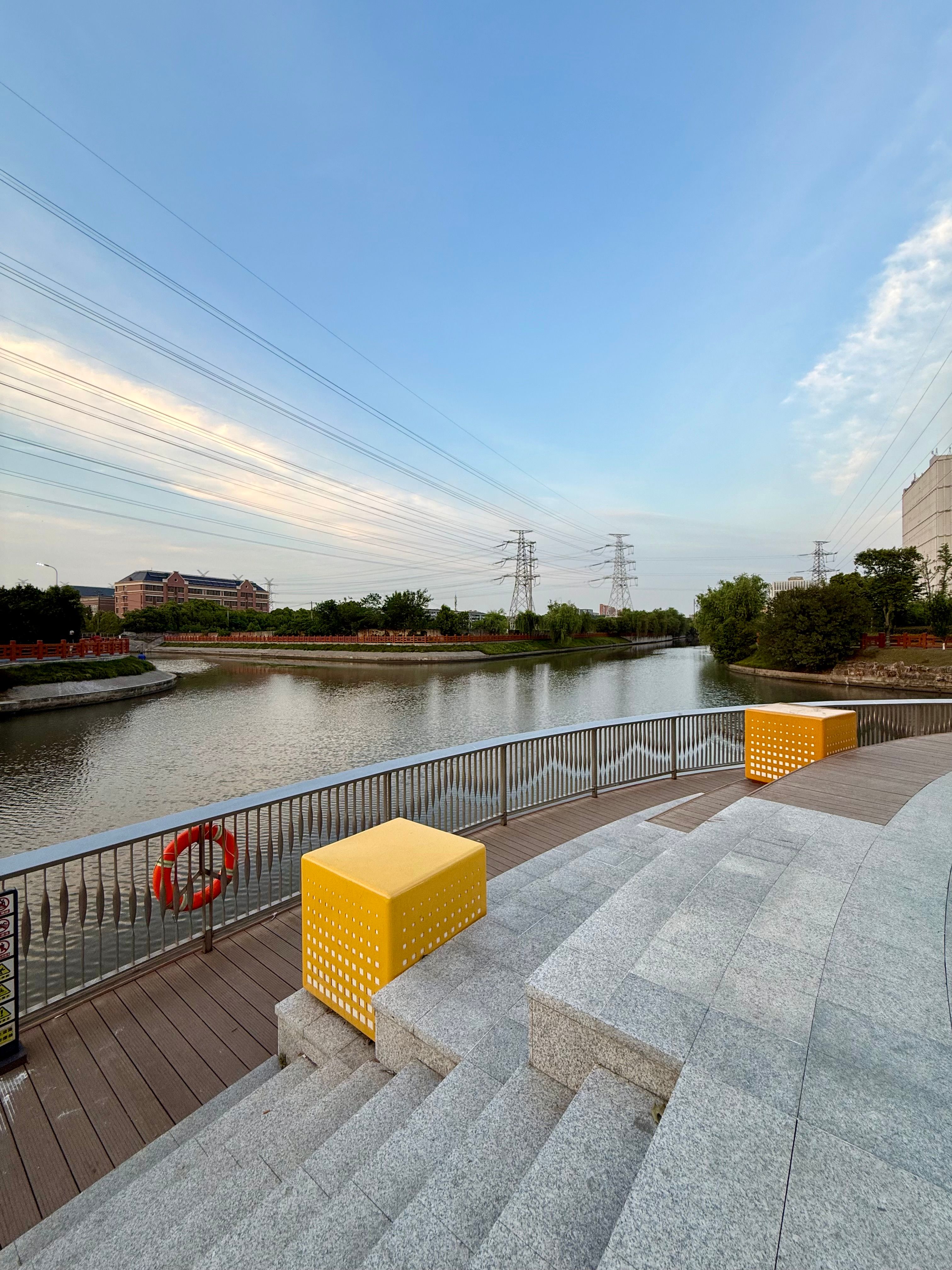 Riverside Promenade with Modern Design · Free Stock Photo