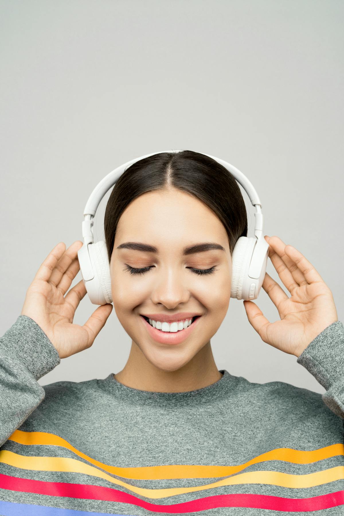 Sitting Girl Listening Music PNG | PNG Mart