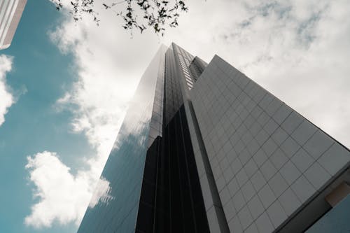 Gratis stockfoto met architectuur, blauwe lucht, buitenkant van het gebouw