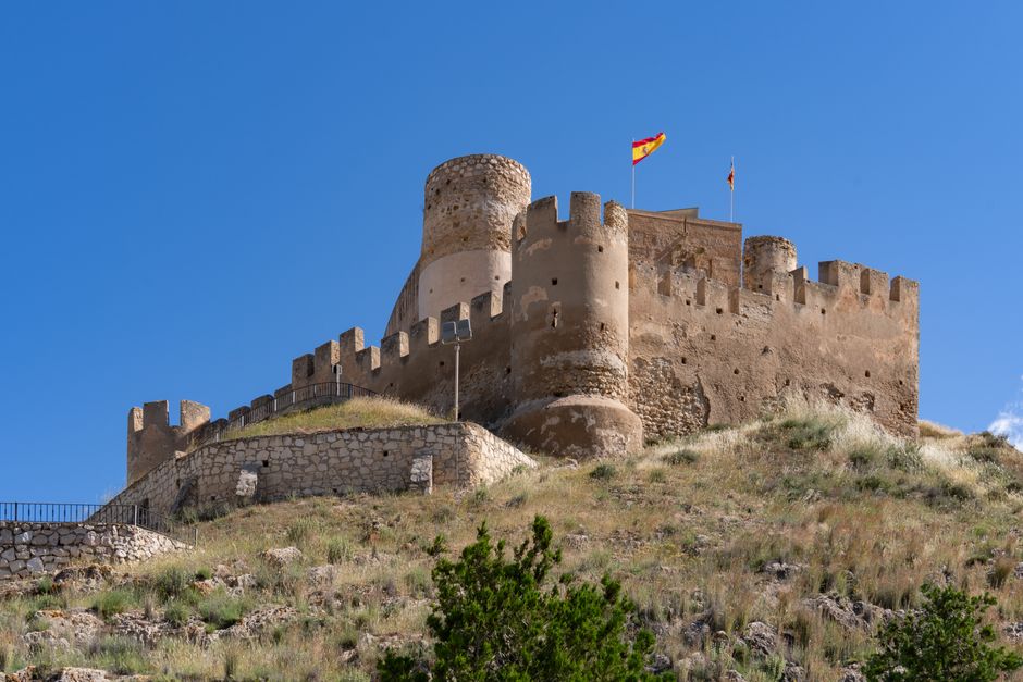 ¿Es real esto? Acabamos de encontrar un parador que en su día fue el castillo de Carlos V a solo 53€ por persona y noche!