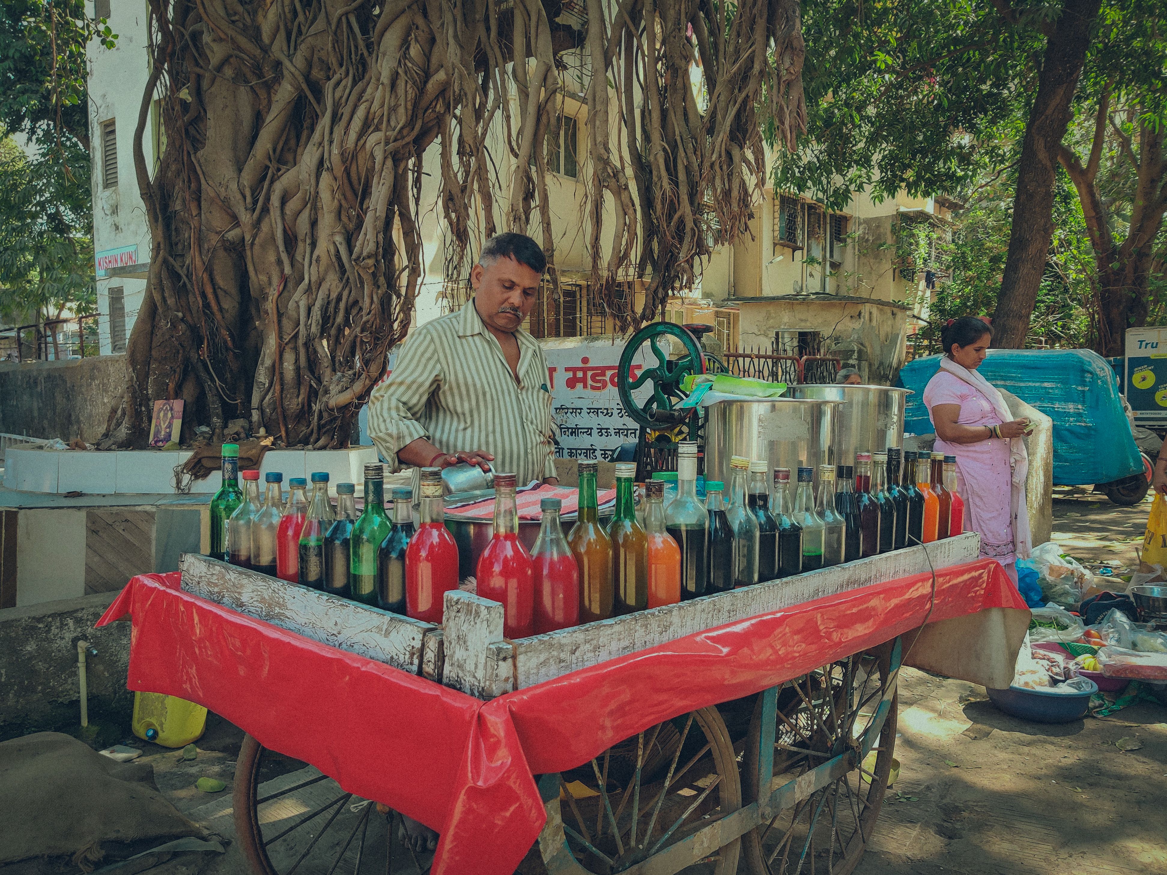 Juice and custard apple cream at Bachelorr's