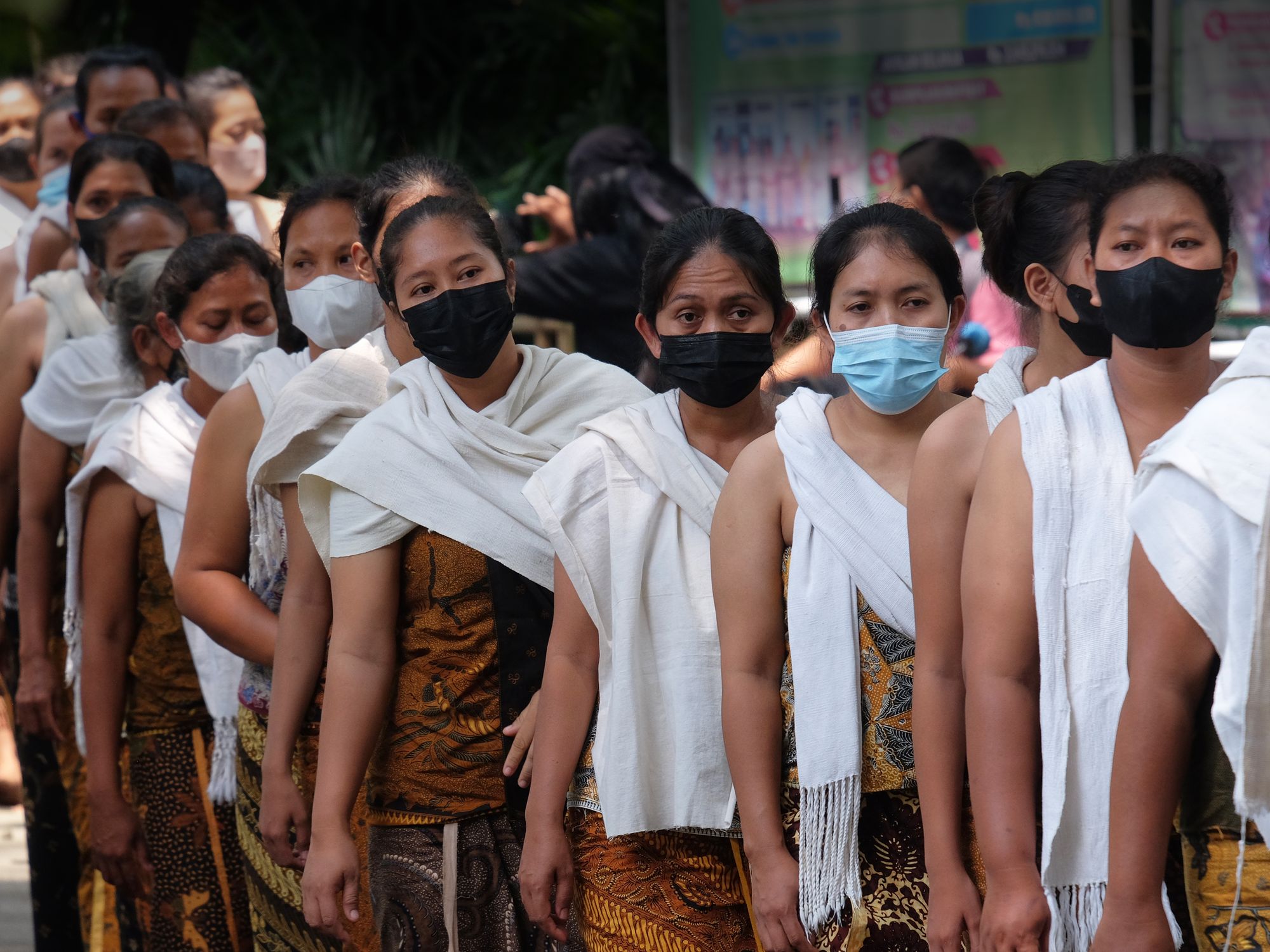 Java Young Women Traditional Ceremony with Women in Java · Free Stock Photo