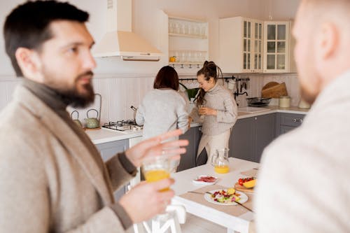 Ilmainen kuvapankkikuva tunnisteilla appelsiinimehu, canvacustombrief, huone